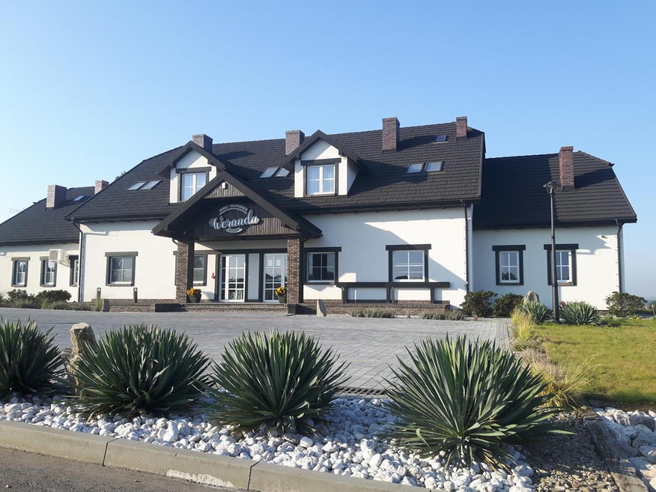 Hotel Weranda Lopuszno Jedle  Extérieur photo