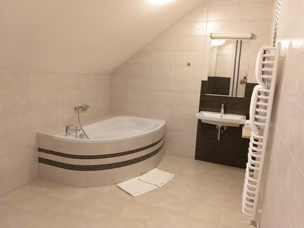 Hotel Weranda Lopuszno Jedle  Extérieur photo